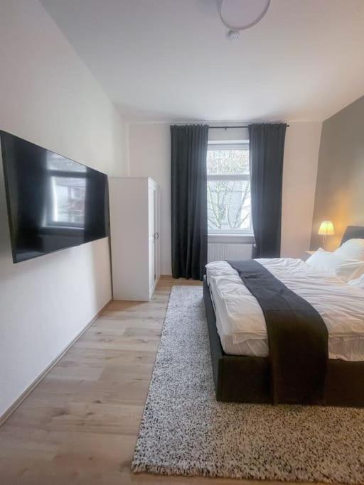 Modern Cozy Apt. -With 2 Tv, Netflix And Work Desk Essen Exteriör bild