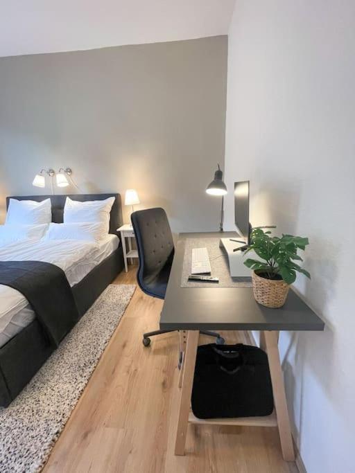 Modern Cozy Apt. -With 2 Tv, Netflix And Work Desk Essen Exteriör bild